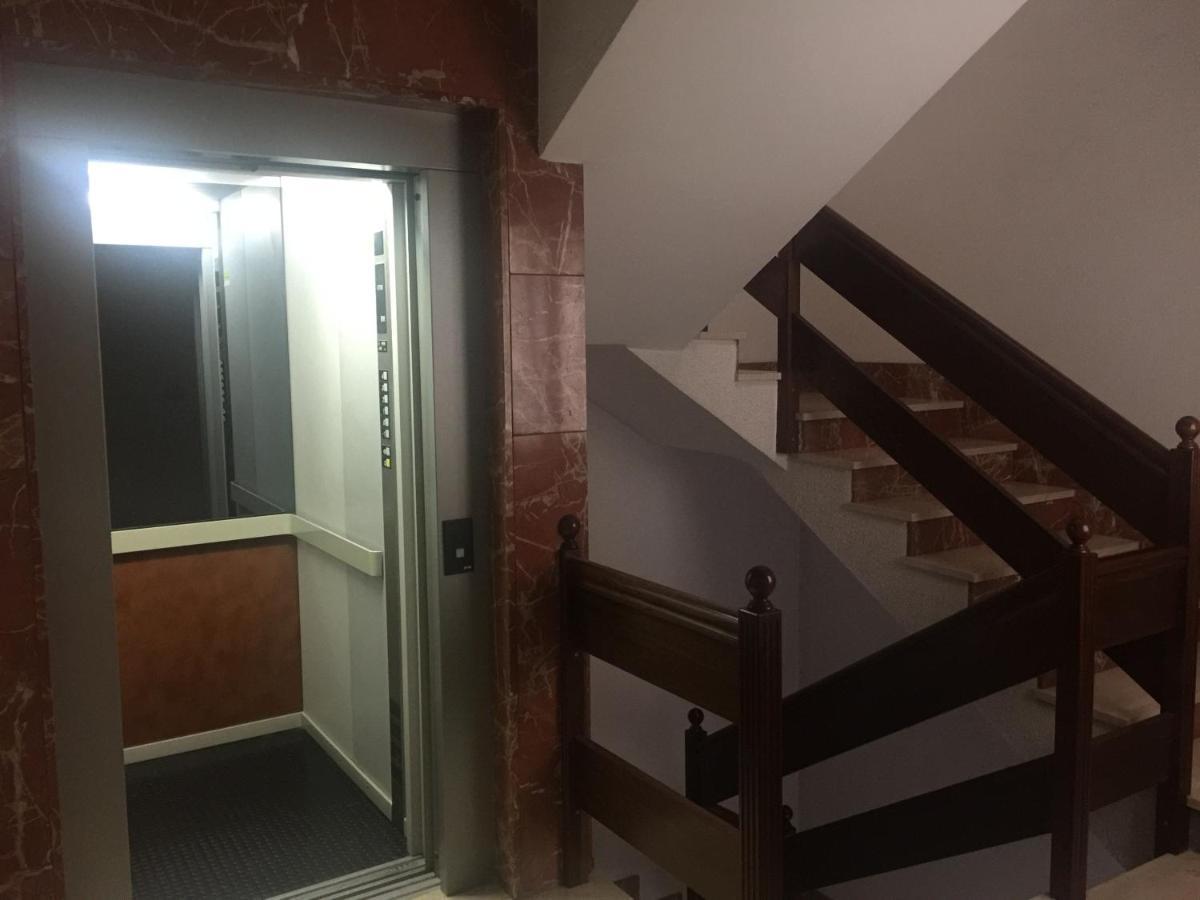 Residencia Universidad コマルカ・デ・オウレンセ エクステリア 写真
